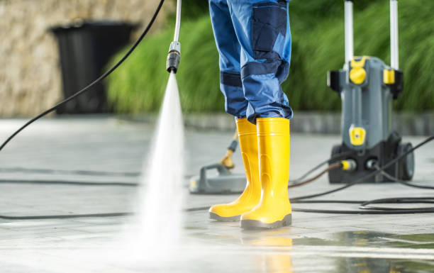 Best Roof Power Washing Services  in Chadron, NE